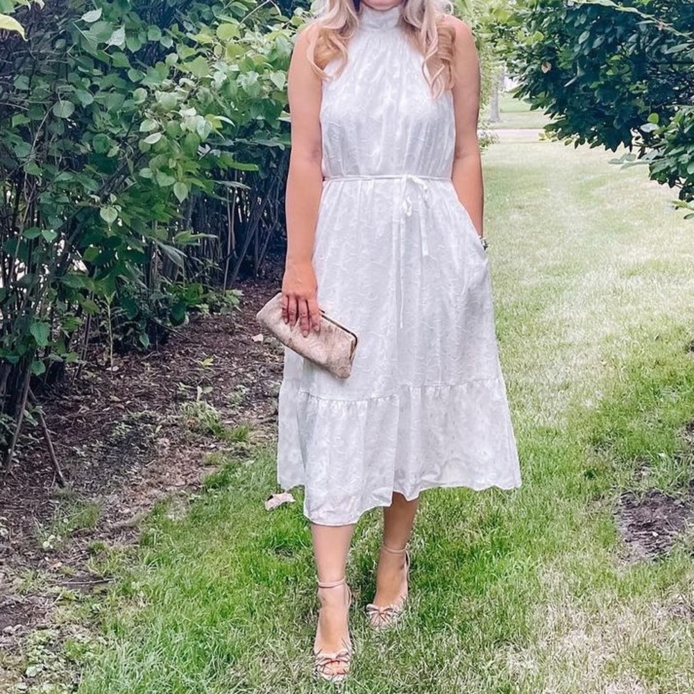 Donna Ricco White and Gold Midi Halter Dress